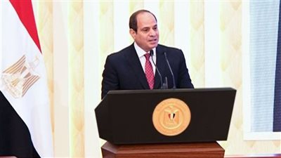 السيسي: نستضيف 6 ملايين لاجئ نعاملهم معاملة الضيوف.. ولا توجد لدينا معسكرات للاجئين
