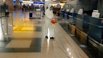 عمليات تعقيم مستمرة بالمطارات المصرية وعلى متن الطائرات