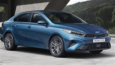 كيا فورتي 2022 بواجهة معاد التصميم 