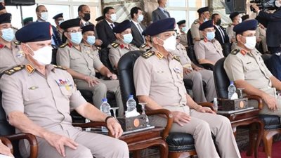  وزير الدفاع يشهد الاحتفال بتخريج الدفعة 159 من معهد ضباط الصف المعلمين