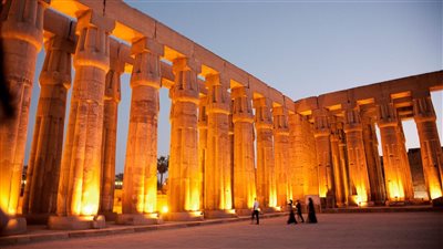 اخبار الأقصر اليوم| غيوم تغطي الأقصر.. تنفيذيون يقودون حملة لإزالة التشوهات البصرية