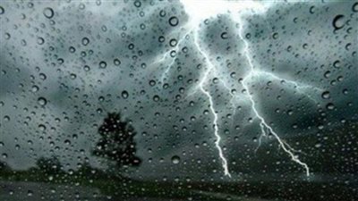 علاقة البرق بزلزال مصر اليوم.. الأرصاد تكشف الحقيقة | فيديو