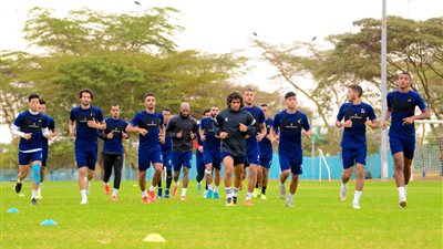 مران الزمالك في كينيا.. أوليفيرا يشارك في تقسيمة اللاعبين