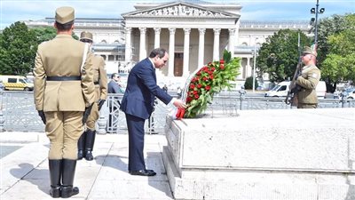 5 معلومات عن ميدان الأبطال بالعاصمة بودابست.. زاره السيسي اليوم ووضع إكليلا من الزهور بالنصب التذكاري