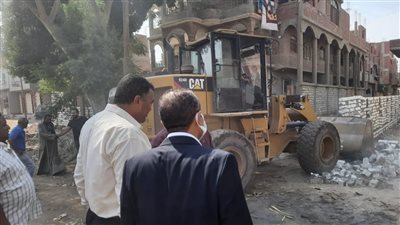 إزالة 28 حالة تعد على أراض زراعية وأملاك دولة بأسيوط 