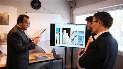 وزير التعليم العالي يتفقد منشآت 