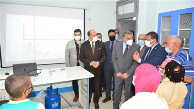 محافظ سوهاج يفتتح مدرسة عرب بخواج الابتدائية بطهطا بعد تطويرها