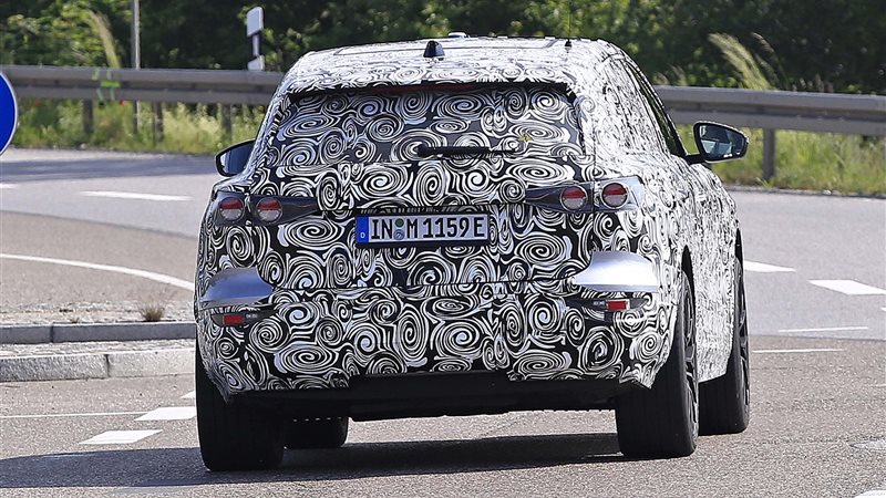 سيارة Q6 E-Tron 