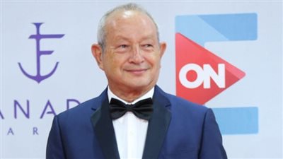 بعد عودة قاعة افتتاح مهرجان الجونة لرونقها.. ساويرس مازحًا: امال فين الحريقة؟