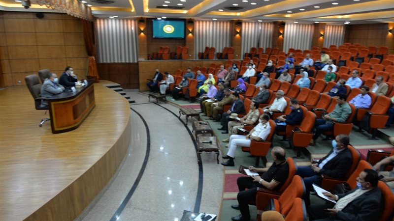 اجتماع لناب المحافظ
