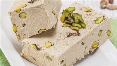 الحلاوة الطحينية عشق الصغار.. و5 شروط لتناولها 