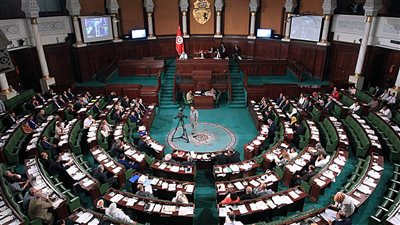 قيس سعيد يقيل مسؤولي ديوان رئيس البرلمان التونسي 