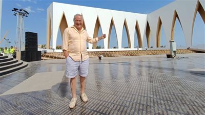 سميح ساويرس: قميصي اتحرق في حريق مهرجان الجونة