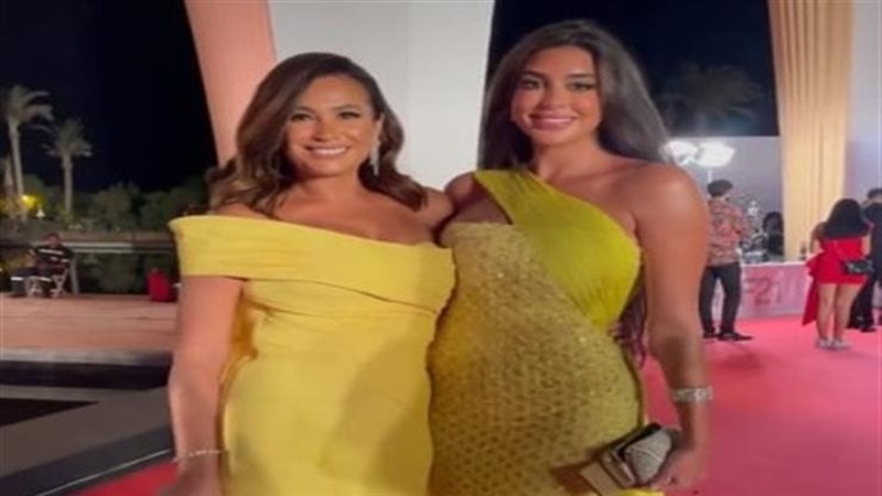 هند وياسمين