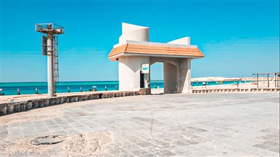 إقبال ضعيف من المصطافين وطقس حار على مرسى مطروح |فيديو وصور