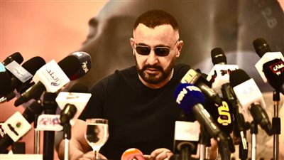 أحمد السقا ينعي فوزي فهمي رئيس أكاديمية الفنون الأسبق 