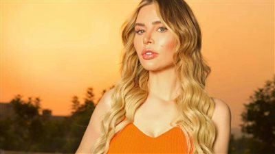 عائشة عثمان تطرح أغنيتها الجديدة 