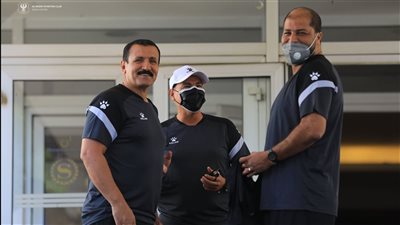 بعد الإفراج عنه.. حسن نصر يلحق ببعثة المصري باوغندا|صور