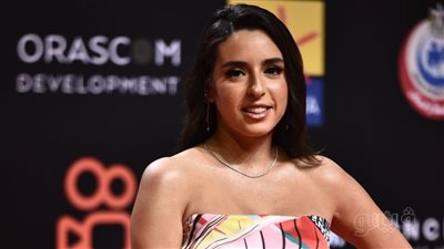 «أورجانيك».. تفاصيل إطلالة سارة عبد الرحمن في مهرجان الجونة