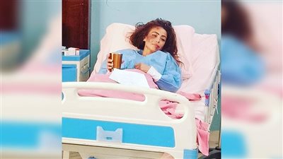 تفاصيل تعرض دوللي شاهين للضرب من مجهولين