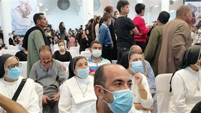 وفود كنسية كاثوليكية تشارك في مراسم تجنيز الأنبا كاراس| فيديو