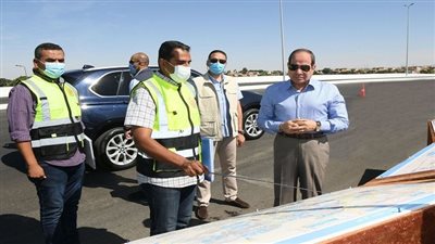  شاهد نشاط الرئيس اليوم.. السيسي يتفقد أعمال تطوير الطرق والمحاور الجديدة بالقاهرة