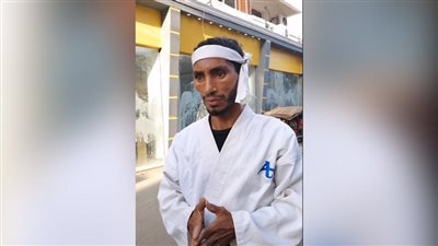 تفاصيل استعدادات شاروخان الغلابة لبدء رحلته سيرًا على الأقدام من قنا إلى القاهرة | فيديو 