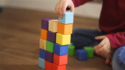 لن تتخيل السبب.. مدينة أوروبية تشن حملة أمنية على «لعبة مكعبات»