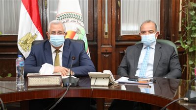 الزراعة تبحث طرح البيض والدواجن في البورصة السلعية