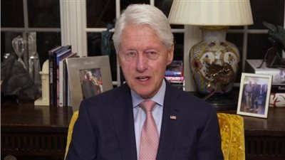 بيل كلينتون: عرضت على بوتين وبوريس يلتسين إمكانية الانضمام إلى الناتو 