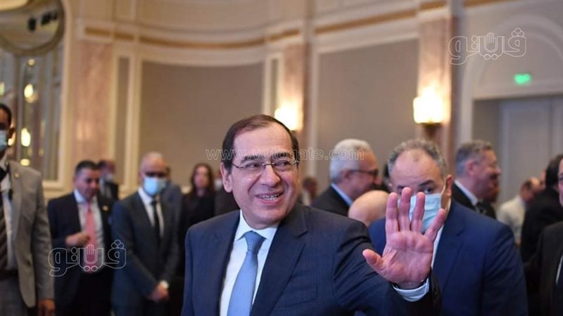 وزير البترول طارق