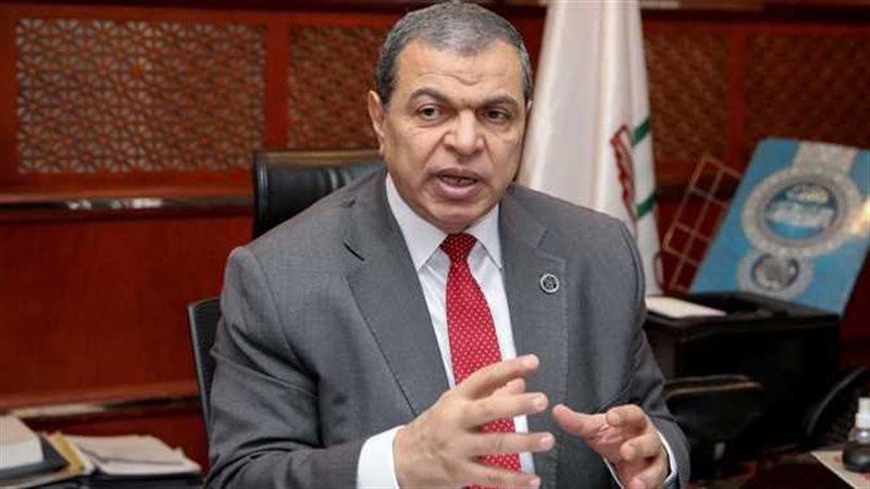 وزير القوي العاملة