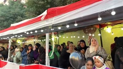 قبيل فتح اللجان، السيدات والأطفال يتصدرون المشهد في ثان أيام الانتخابات الرئاسية (صور)