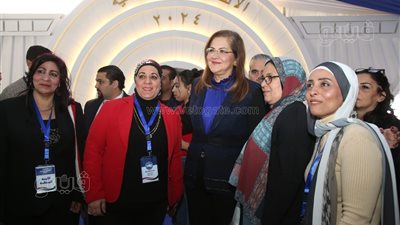 وزيرة التخطيط تدلي بصوتها في الانتخابات الرئاسية 2024 (صور) 