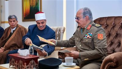 وفد المنظمة العالمية لخريجي الأزهر يلتقي خليفة حفتر في مستهل زيارته لليبيا (صور)