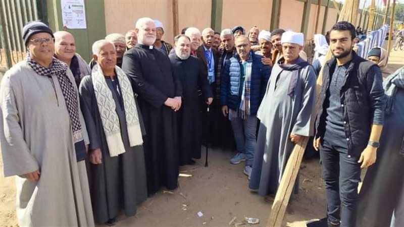 إقبالا كثيف للمواطنين