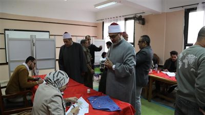 قيادات الأزهر يدلون بأصواتهم في الانتخابات الرئاسية 2024 (صور)