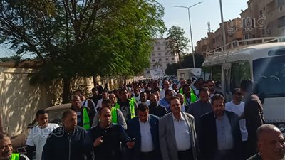 التحالف الوطني في الأقصر يقود مسيرة حاشدة أمام لجان الانتخابات الرئاسية (فيديو وصور)