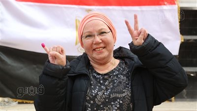 السيدات تتصدر المشهد في اليوم الثاني بانتخابات الرئاسة في مصر الجديدة (صور) 