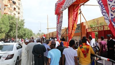 لليوم الثانى فى الانتخابات الرئاسية، محيط لجان أسوان كامل العدد (صور)