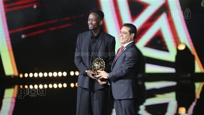 الأهلي يتوج بجائزة أفضل نادٍ وهدف ولاعب في إفريقيا.. أوسيمين لاعب العام 2023.. محمد صلاح يكتفي بالمركز الثالث