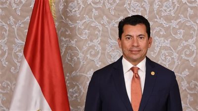 أشرف صبحي يتواصل مع سفير مصر بكوت ديفوار للاطمئنان على استعدادات بعثة المنتخب