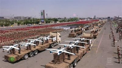 قصف سفينة إسرائيلية في باب المندب، وبيان مرتقب للحوثيين