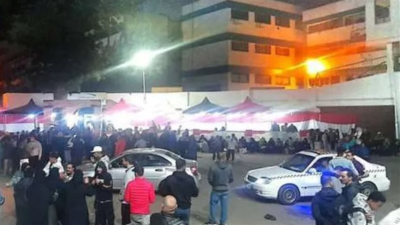 إقبال كثيف على لجان