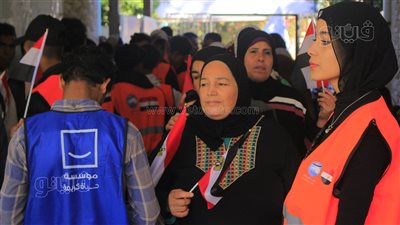 بالأعلام المصرية.. أهل مطروح يتوافدون على اللجان الانتخابية بكثافة (صور)