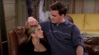  جينيفر أنيستون تكشف عن أمنيتها بعد وفاة ماثيو بيري 