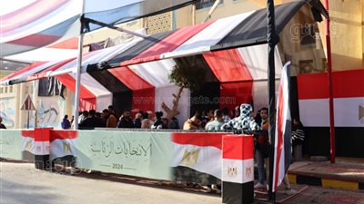 بدء توافد الناخبين على لجان الانتخابات الرئاسية باليوم الثالث (صور)