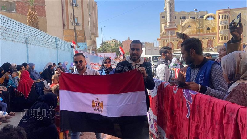 مسيرة فى اسوان لحث