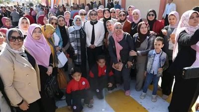 المرأة في الواحات ترفع شعار المشاركة بالانتخابات واجب وطني وحق لجميع 