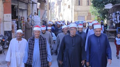 جلباب وطربوش، أئمة أوقاف الأقصر يدلون بأصواتهم في الانتخابات الرئاسة (صور)